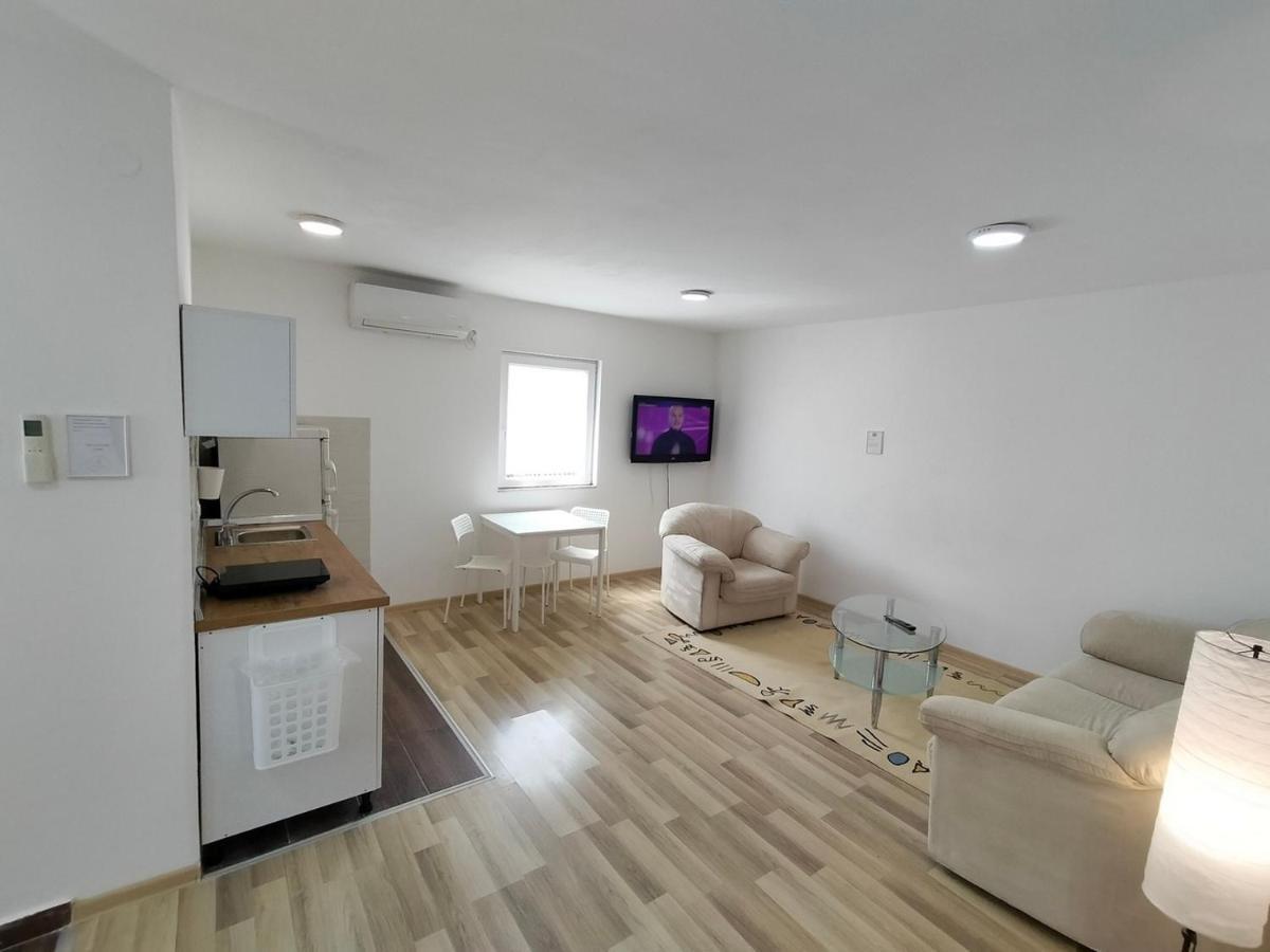 A1 - Airport Belgrade Apartment Exterior foto